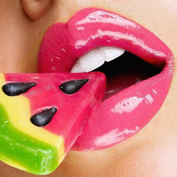 Zašto trjabva da probvaš NYX Professional Makeup Candy Slick neobiknovenija hibrid za ustni